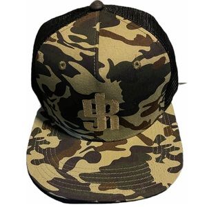 Camouflage Snap back JLR Cap